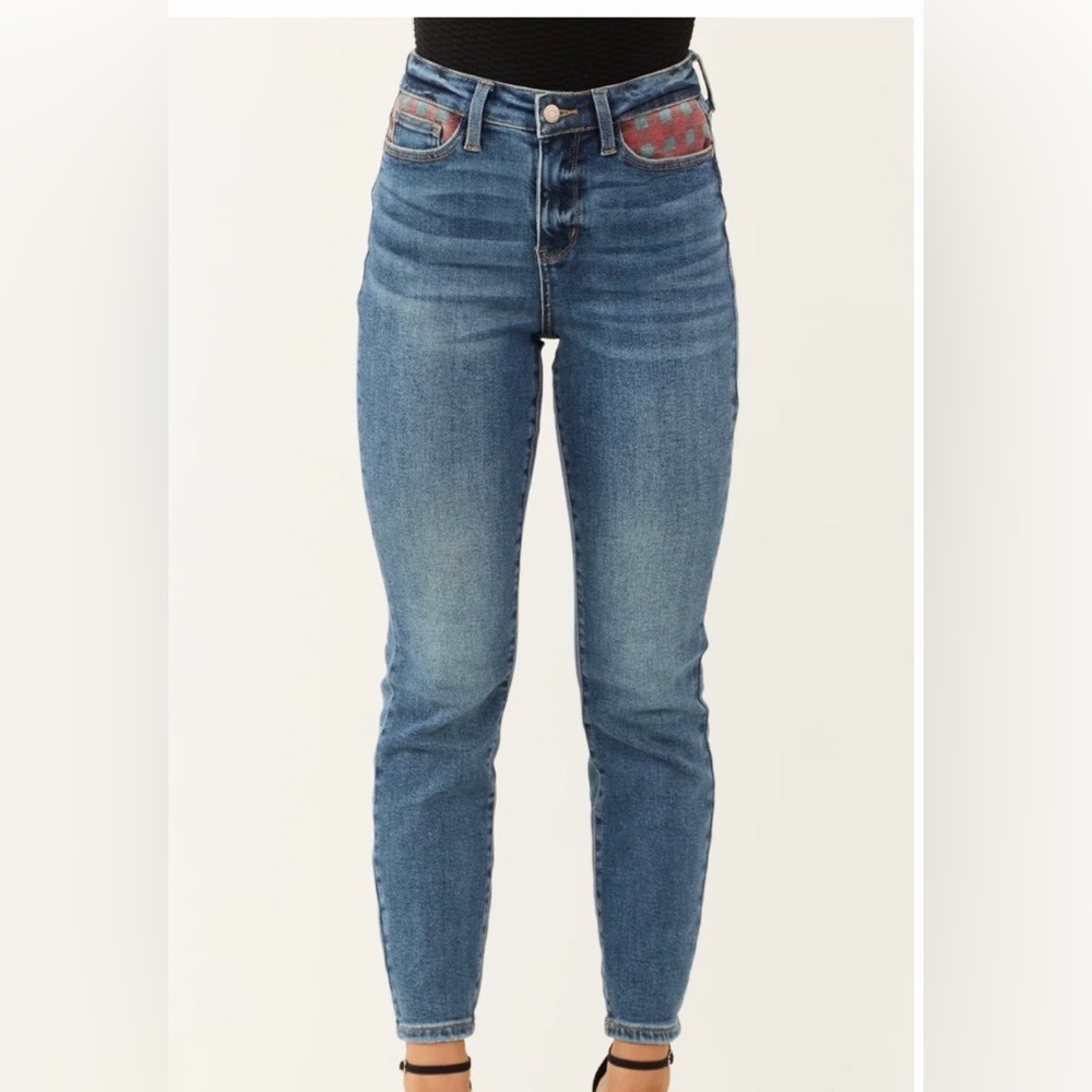 Judy Blue High Rise Blue Jeans with Patterned Pockets - Picture 9 of 9